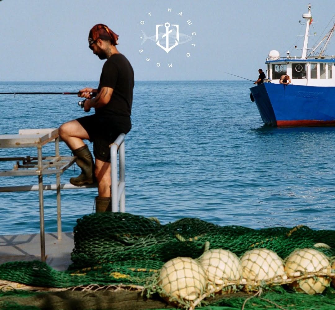 На хартия, рибарският флот на България се състои от около 1800 кораба - внушителна бройка, нали